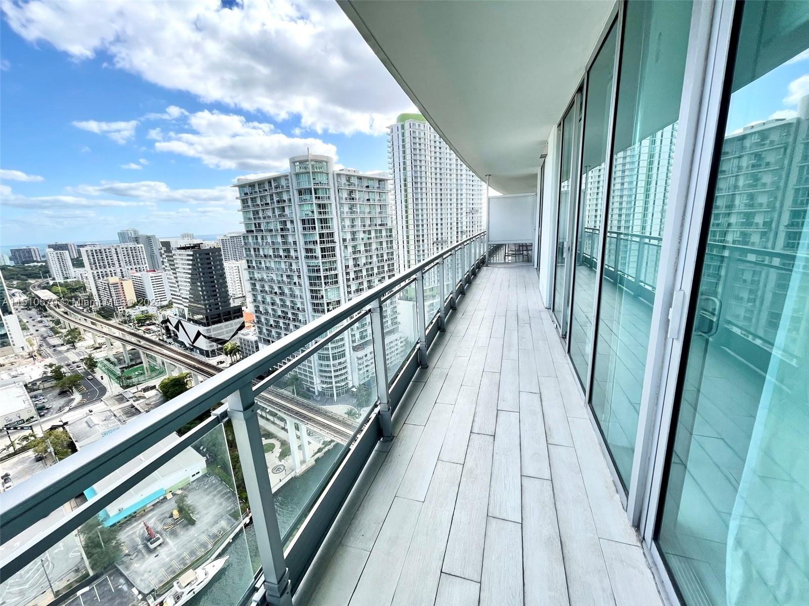 92 SW 3rd St 2902, Miami, Florida 33130, 2 Bedrooms Bedrooms, ,2 BathroomsBathrooms,Residential,For Sale,92 SW 3rd St 2902,A11510570