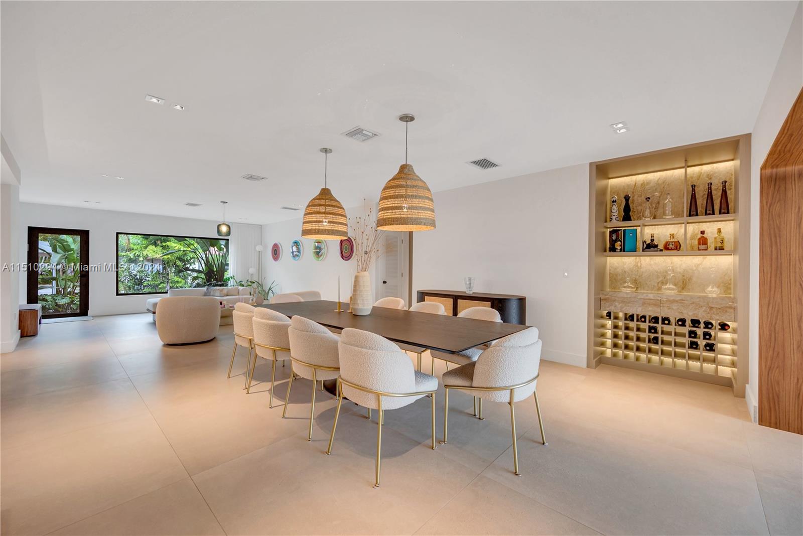 1470 Cleveland Rd, Miami Beach, FL, 33141 United States, 4 Bedrooms Bedrooms, ,3 BathroomsBathrooms,Residential,For Sale,Cleveland Rd,A11510294