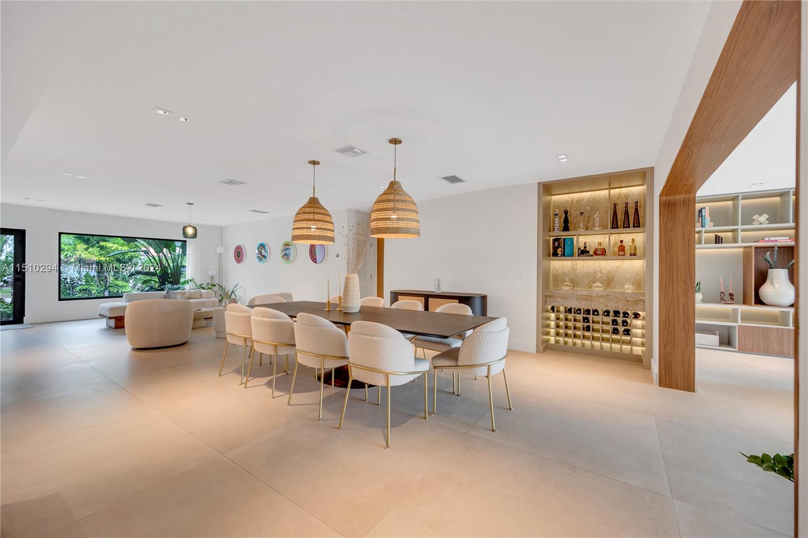 1470 Cleveland Rd, Miami Beach, FL, 33141 United States, 4 Bedrooms Bedrooms, ,3 BathroomsBathrooms,Residential,For Sale,Cleveland Rd,A11510294