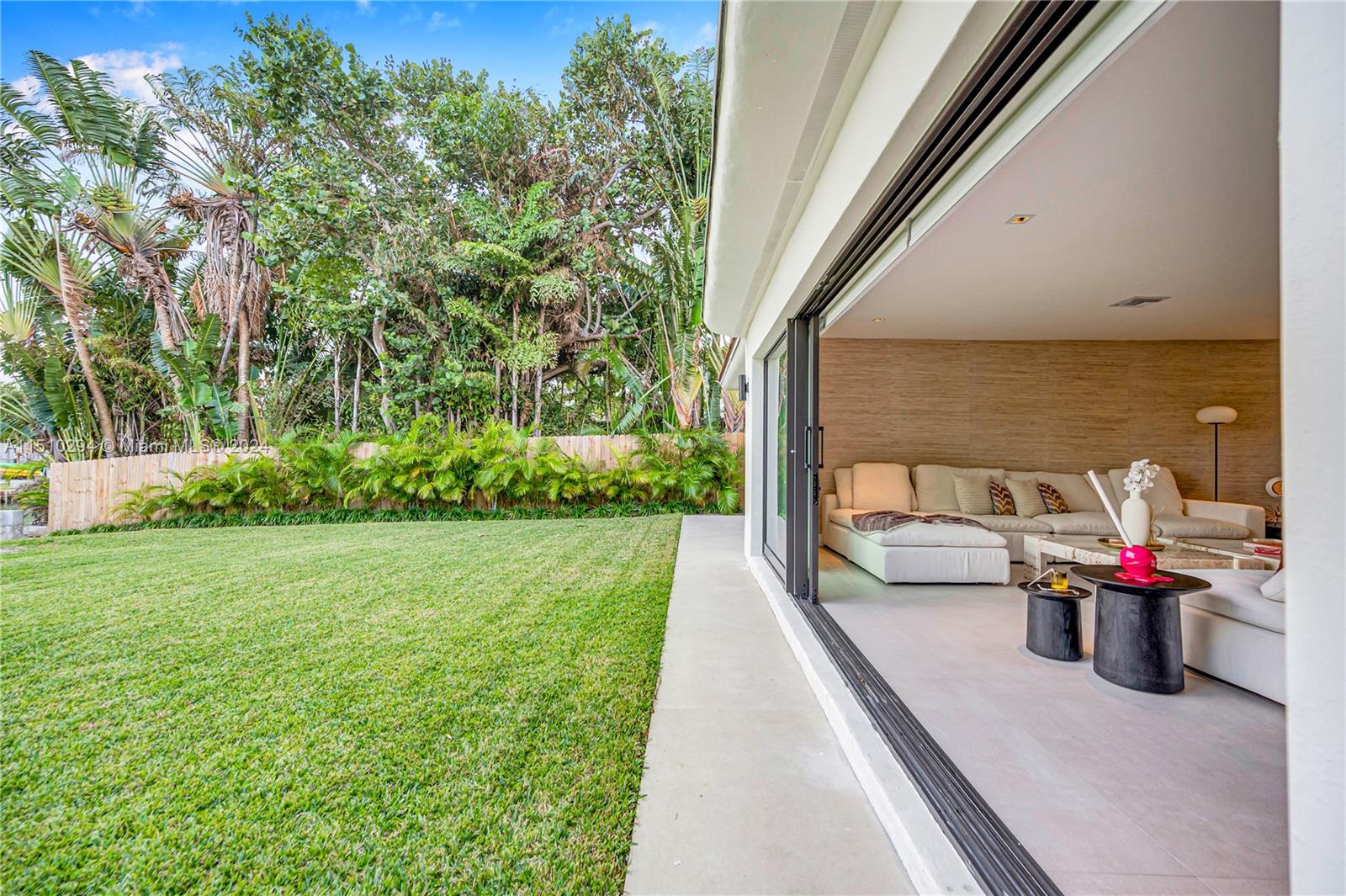 1470 Cleveland Rd, Miami Beach, FL, 33141 United States, 4 Bedrooms Bedrooms, ,3 BathroomsBathrooms,Residential,For Sale,Cleveland Rd,A11510294