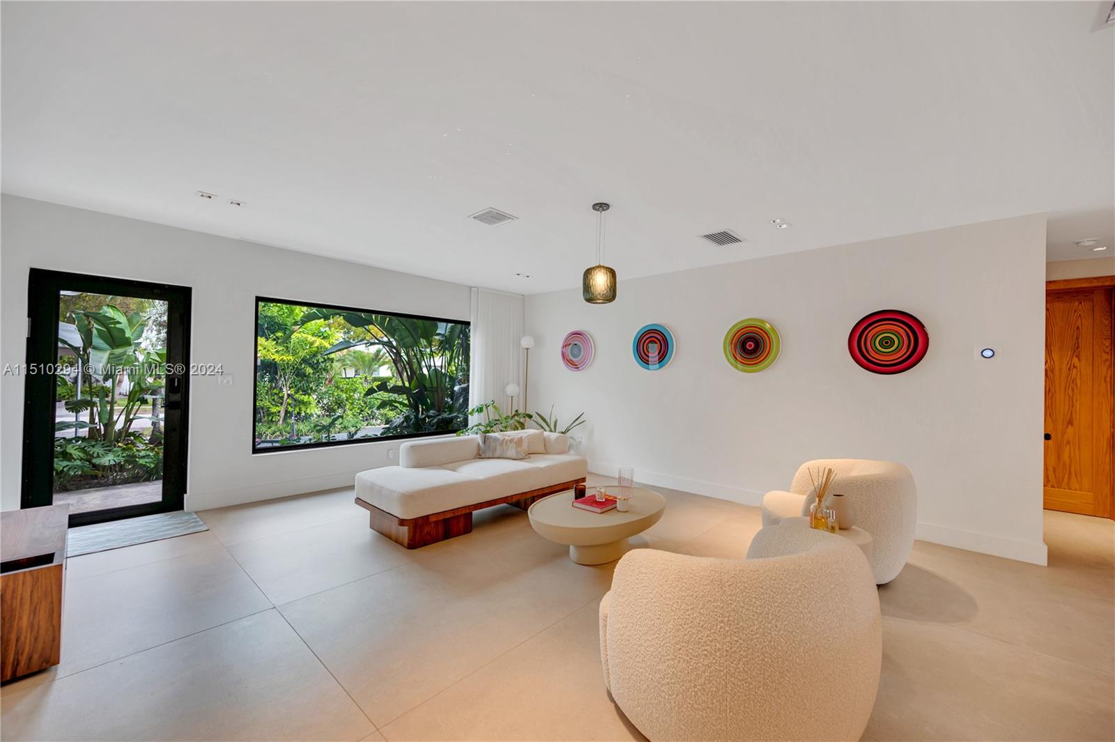 1470 Cleveland Rd, Miami Beach, FL, 33141 United States, 4 Bedrooms Bedrooms, ,3 BathroomsBathrooms,Residential,For Sale,Cleveland Rd,A11510294