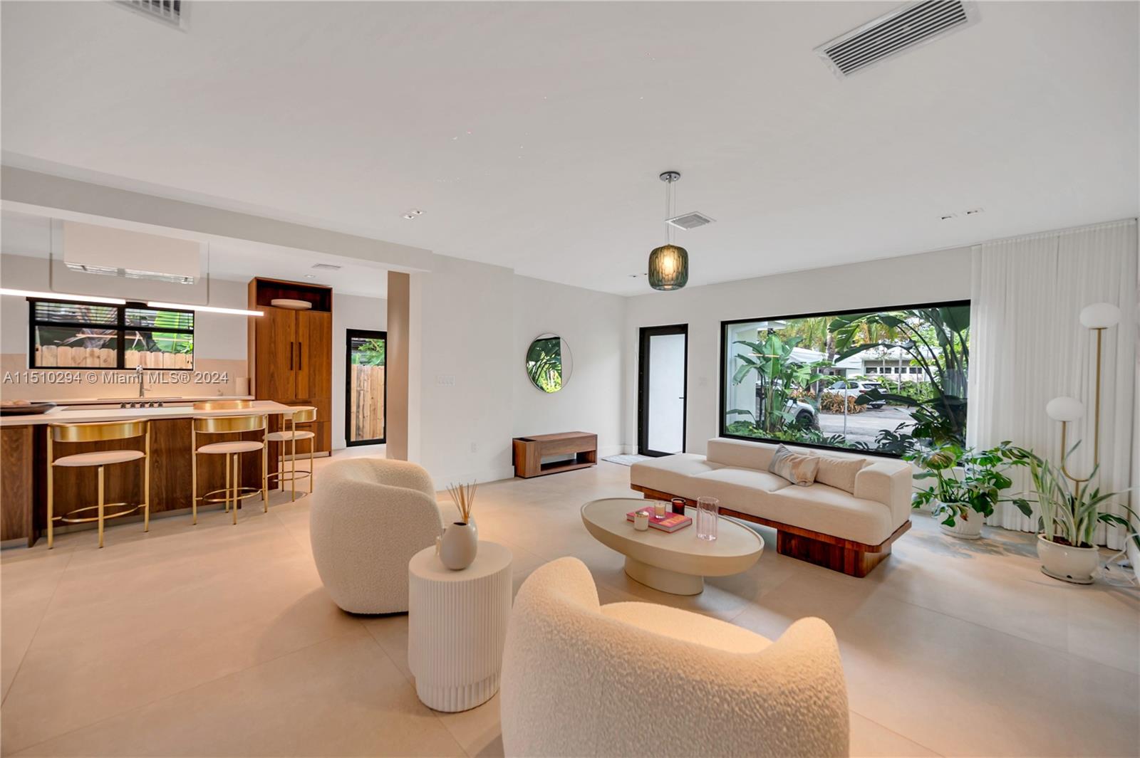 1470 Cleveland Rd, Miami Beach, FL, 33141 United States, 4 Bedrooms Bedrooms, ,3 BathroomsBathrooms,Residential,For Sale,Cleveland Rd,A11510294