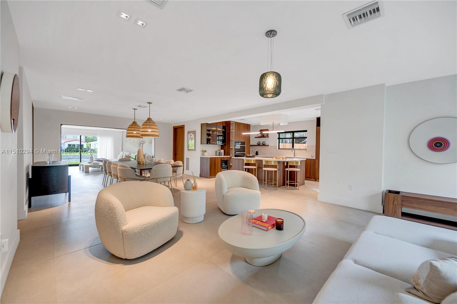 1470 Cleveland Rd, Miami Beach, FL, 33141 United States, 4 Bedrooms Bedrooms, ,3 BathroomsBathrooms,Residential,For Sale,Cleveland Rd,A11510294