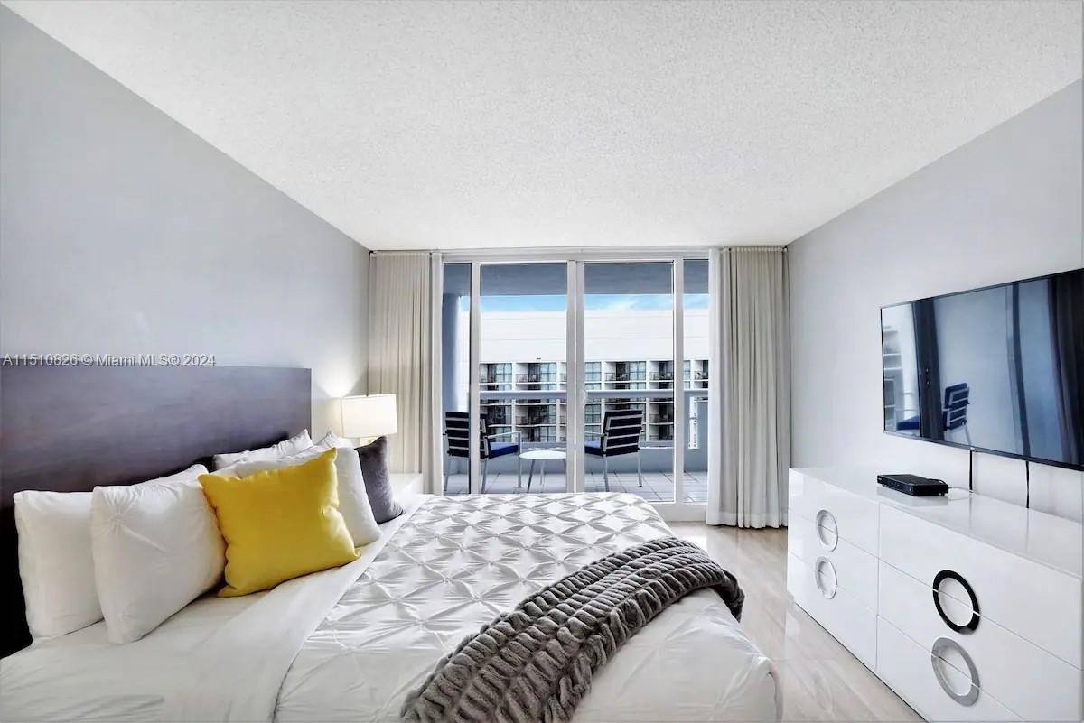 1717 N Bayshore Dr A-3444, Miami, Florida 33132, 1 Bedroom Bedrooms, ,1 BathroomBathrooms,Residentiallease,For Rent,1717 N Bayshore Dr A-3444,A11510826