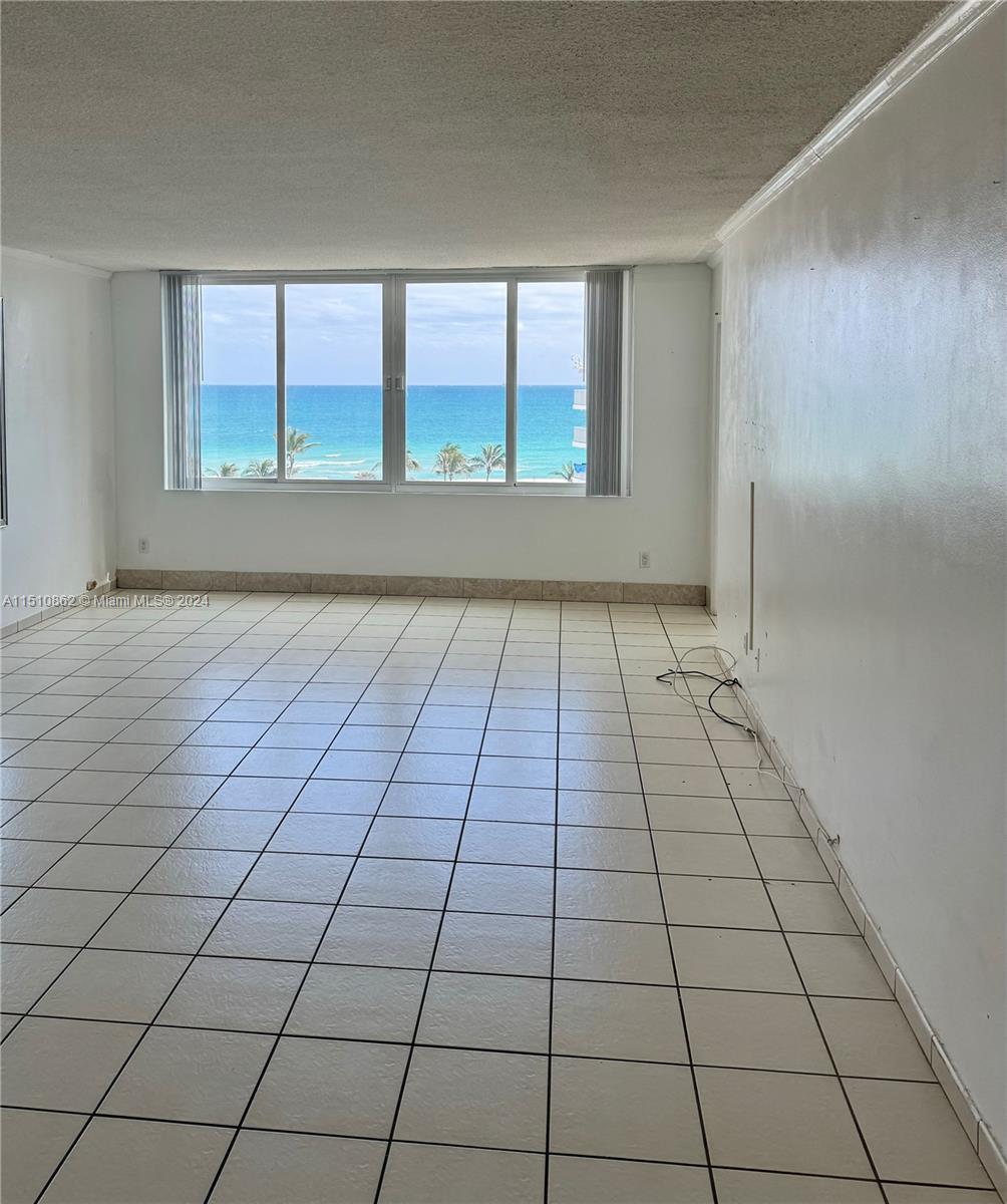 5401 Collins Ave 428, Miami Beach, Florida 33140, 2 Bedrooms Bedrooms, ,2 BathroomsBathrooms,Residential,For Sale,5401 Collins Ave 428,A11510862