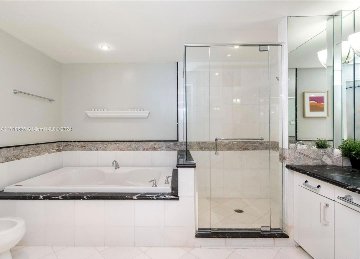 540 West Ave 611, Miami Beach, Florida 33139, 2 Bedrooms Bedrooms, ,2 BathroomsBathrooms,Residentiallease,For Rent,540 West Ave 611,A11510886