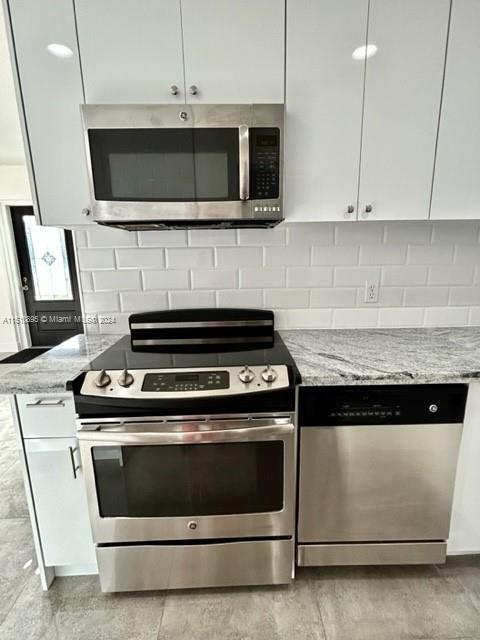 1101 15th Ct, Fort Lauderdale, FL, 33311 United States, 4 Bedrooms Bedrooms, ,3 BathroomsBathrooms,Residential,For Sale,15th Ct,A11510895