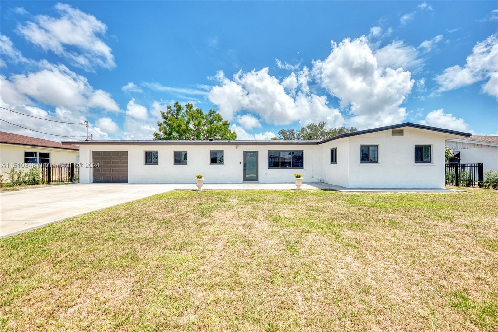 320 REDWOOD ROAD, Venice, FL 34293