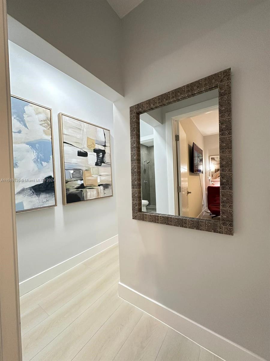 994 NW 2ND ST 994, Miami, Florida 33128, 1 Bedroom Bedrooms, ,1 BathroomBathrooms,Residentiallease,For Rent,994 NW 2ND ST 994,A11510930