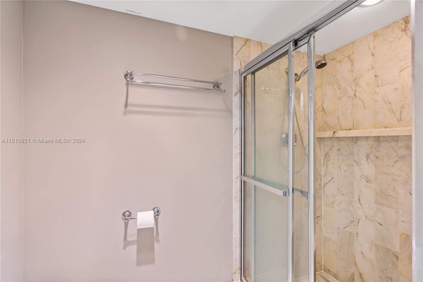 20191 Country Club Dr, Aventura, FL, 33180 United States, 2 Bedrooms Bedrooms, ,2 BathroomsBathrooms,Residential,For Sale,Country Club Dr,A11510921