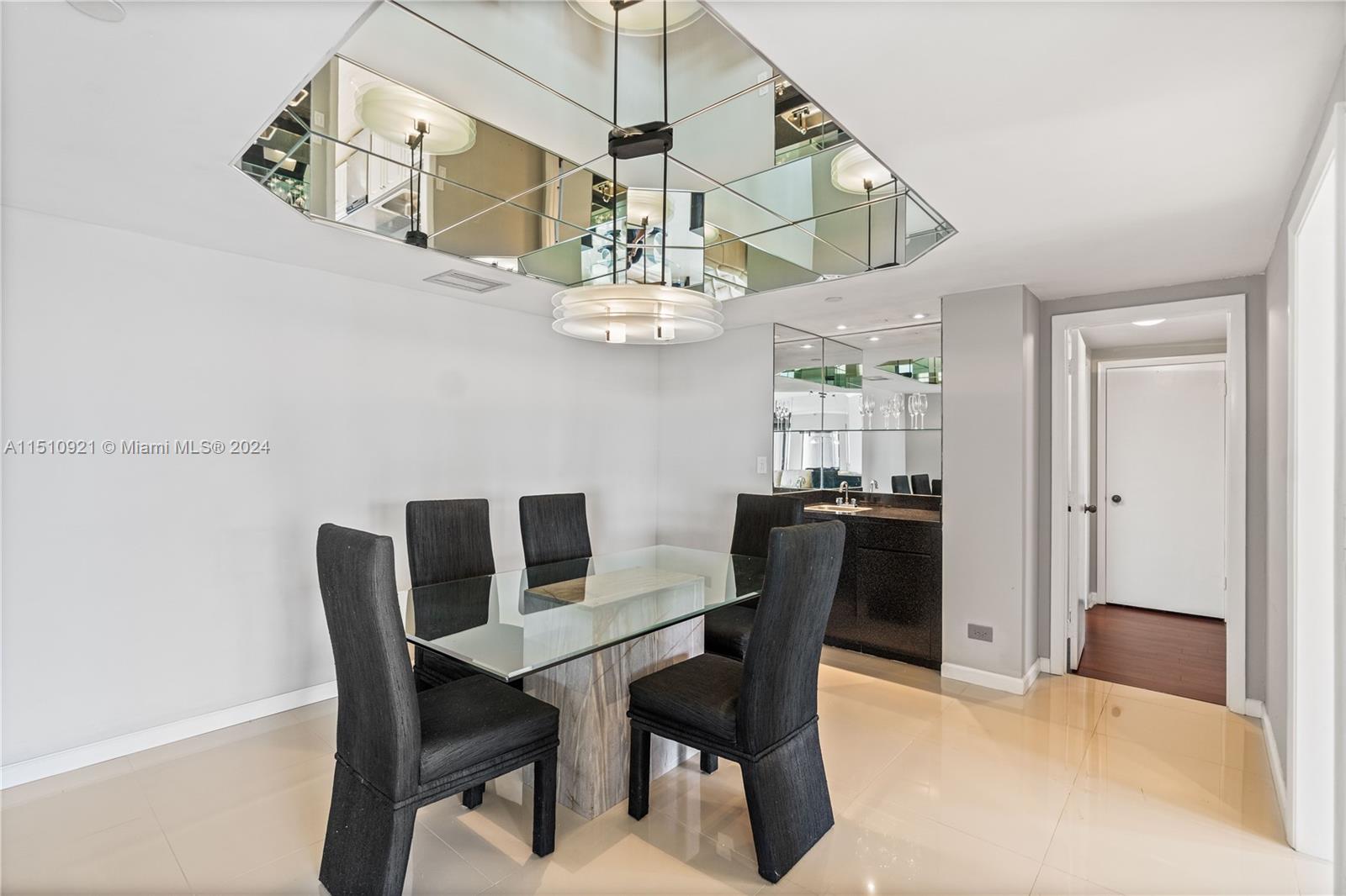 20191 Country Club Dr, Aventura, FL, 33180 United States, 2 Bedrooms Bedrooms, ,2 BathroomsBathrooms,Residential,For Sale,Country Club Dr,A11510921