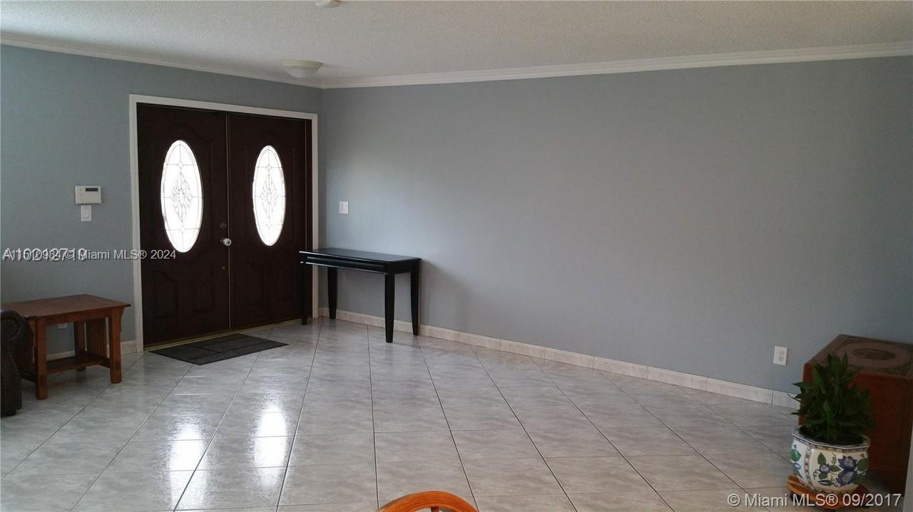 7928 NW 190th Ln 7928, Hialeah, Florida 33015, 5 Bedrooms Bedrooms, ,2 BathroomsBathrooms,Residentiallease,For Rent,7928 NW 190th Ln 7928,A11510984