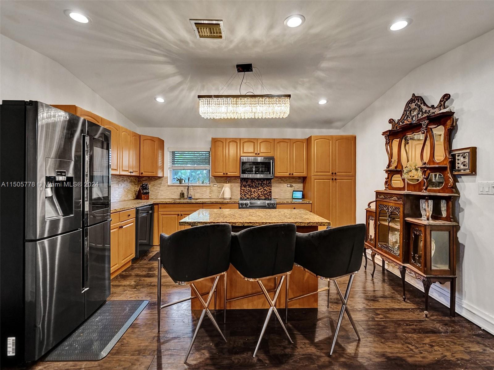 2060 55th St, Fort Lauderdale, FL, 33308 United States, 4 Bedrooms Bedrooms, ,2 BathroomsBathrooms,Residential,For Sale,55th St,A11505778