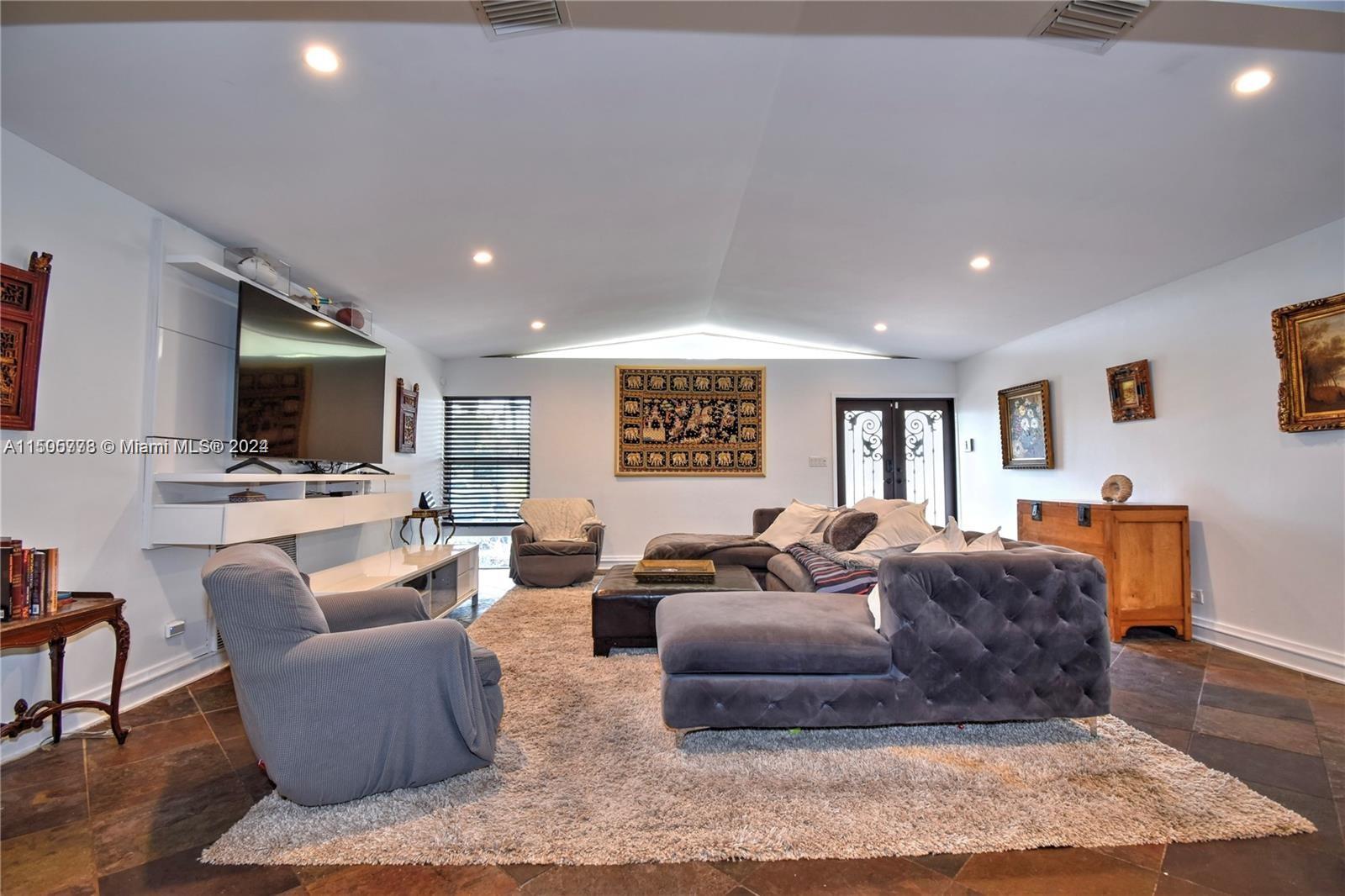 2060 55th St, Fort Lauderdale, FL, 33308 United States, 4 Bedrooms Bedrooms, ,2 BathroomsBathrooms,Residential,For Sale,55th St,A11505778