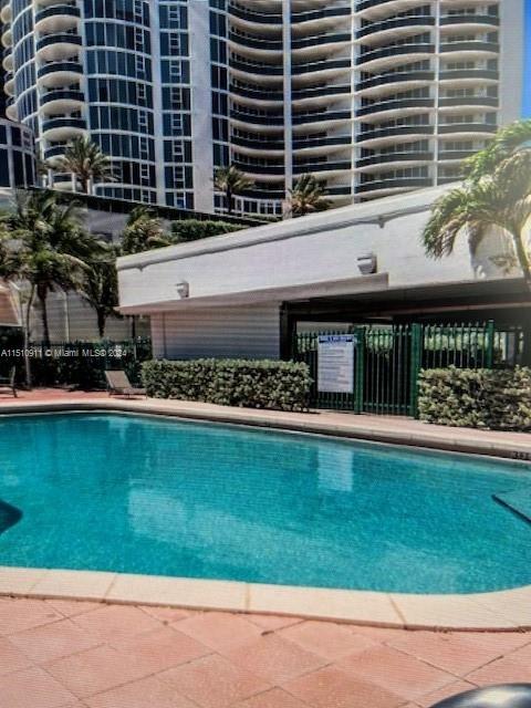 17275 Collins Ave, Sunny Isles Beach, FL, 33160 United States, 2 Bedrooms Bedrooms, ,2 BathroomsBathrooms,Residential,For Sale,Collins Ave,A11510911