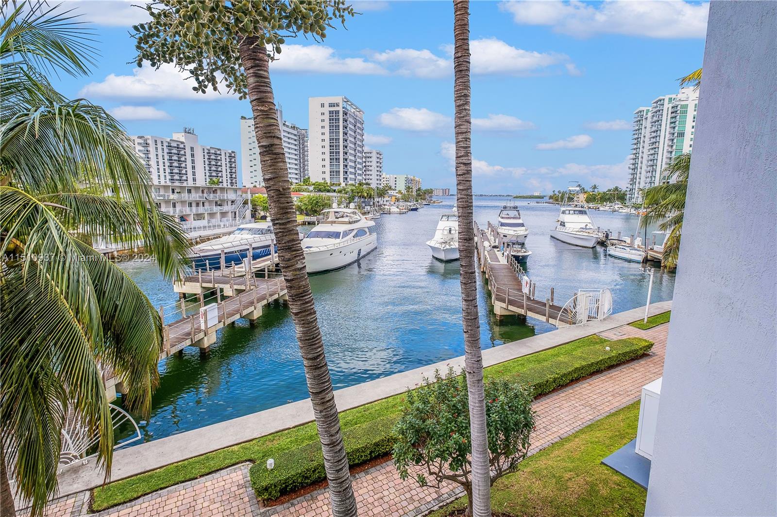 7914 Harbor Island Dr 204, North Bay Village, Florida 33141, 3 Bedrooms Bedrooms, ,2 BathroomsBathrooms,Residential,For Sale,7914 Harbor Island Dr 204,A11510937