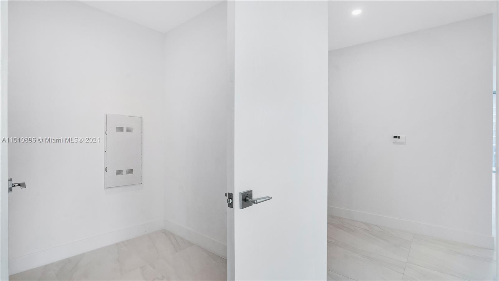 17550 Collins Ave, Sunny Isles Beach, FL, 33160 United States, 3 Bedrooms Bedrooms, ,3 BathroomsBathrooms,Residential,For Sale,Collins Ave,A11510896