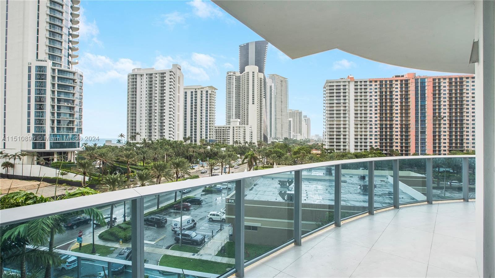 17550 Collins Ave, Sunny Isles Beach, FL, 33160 United States, 3 Bedrooms Bedrooms, ,3 BathroomsBathrooms,Residential,For Sale,Collins Ave,A11510896