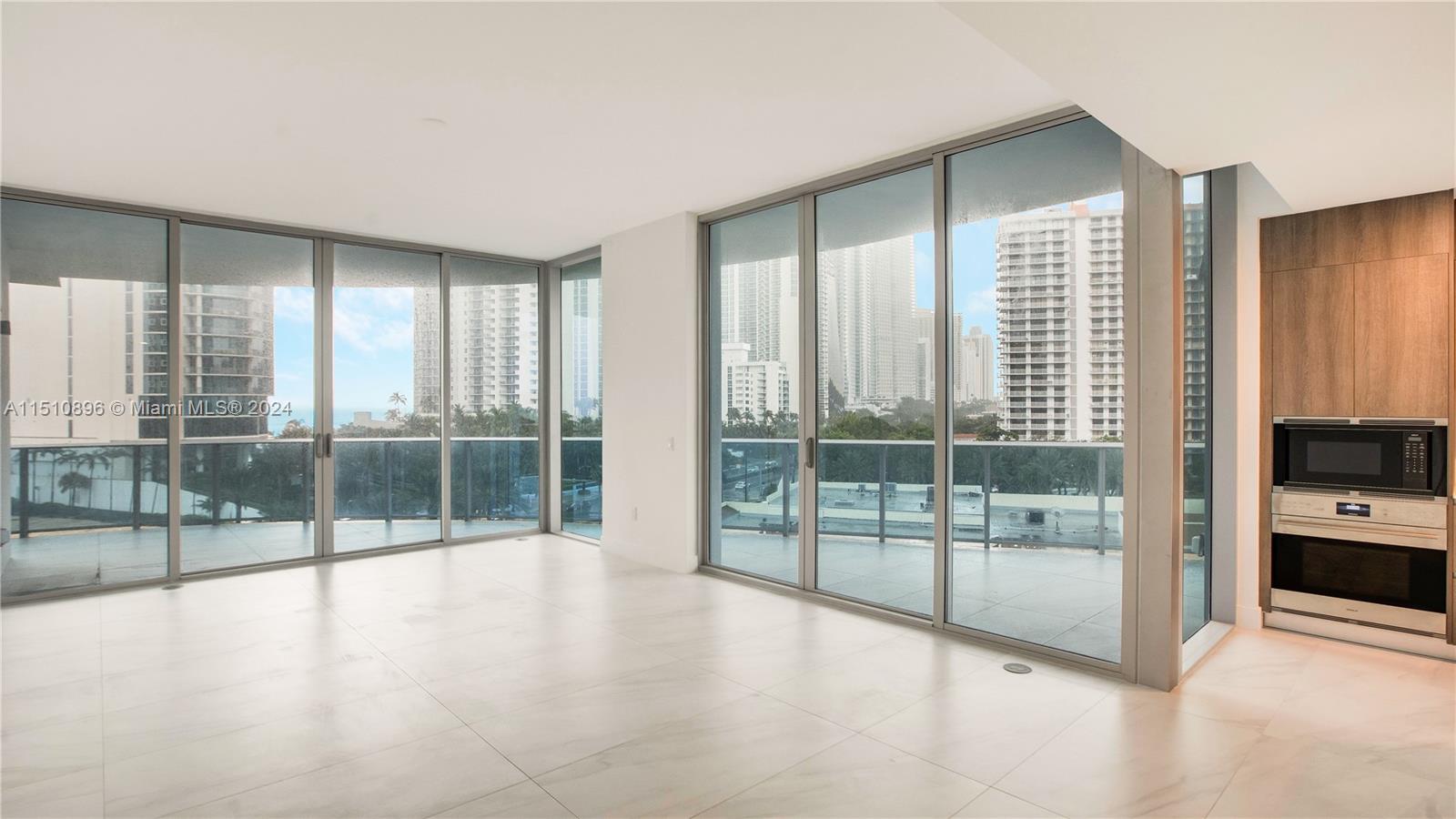 17550 Collins Ave, Sunny Isles Beach, FL, 33160 United States, 3 Bedrooms Bedrooms, ,3 BathroomsBathrooms,Residential,For Sale,Collins Ave,A11510896