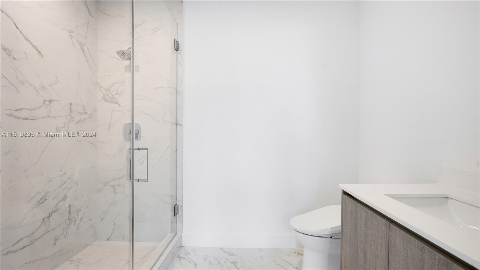 17550 Collins Ave, Sunny Isles Beach, FL, 33160 United States, 3 Bedrooms Bedrooms, ,3 BathroomsBathrooms,Residential,For Sale,Collins Ave,A11510896