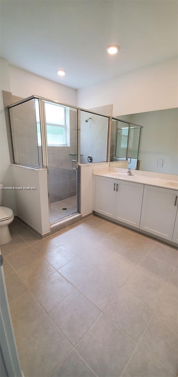 1211 SE 27th Ter, Homestead, Florida 33035, 3 Bedrooms Bedrooms, ,2 BathroomsBathrooms,Residentiallease,For Rent,1211 SE 27th Ter,A11511165