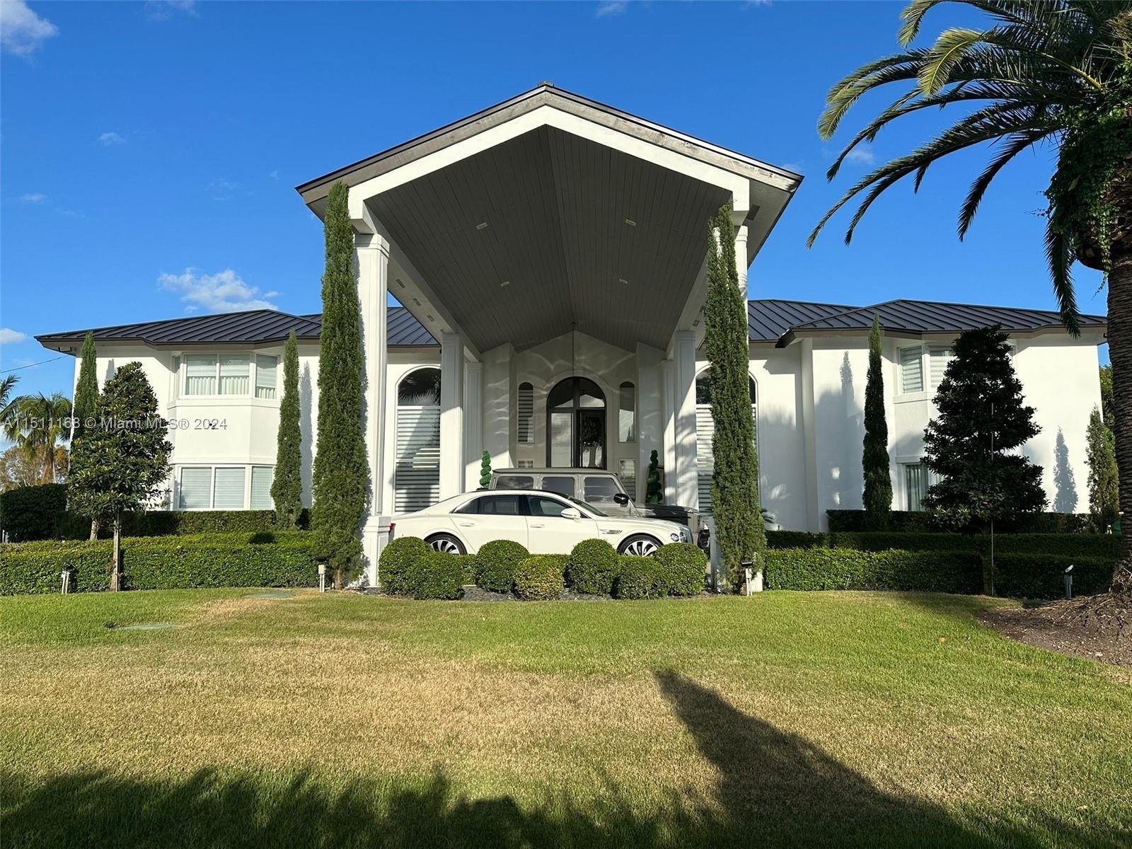 15 124th Ave, Miami, FL, 33184 United States, 7 Bedrooms Bedrooms, ,7 BathroomsBathrooms,Residential,For Sale,124th Ave,A11511168