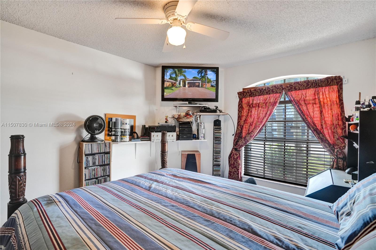 19573 NW 82nd Pl, Miami, Florida 33015, 3 Bedrooms Bedrooms, ,2 BathroomsBathrooms,Residential,For Sale,19573 NW 82nd Pl,A11507830