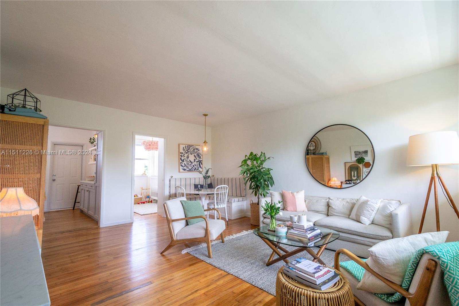 1255 Marseille Dr 20, Miami Beach, Florida 33141, 2 Bedrooms Bedrooms, ,1 BathroomBathrooms,Residential,For Sale,1255 Marseille Dr 20,A11511226