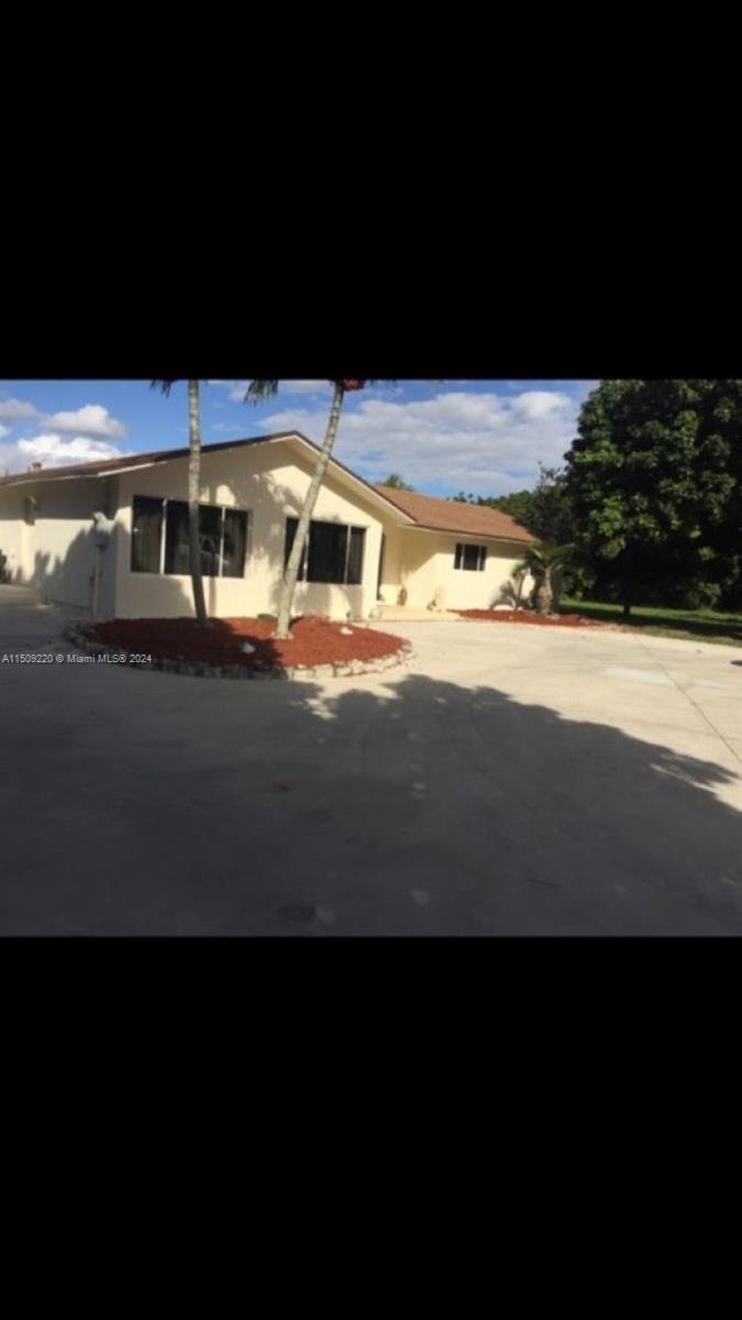 19261 SW 190th St, Miami, Florida 33187, 3 Bedrooms Bedrooms, 3 Rooms Rooms,2 BathroomsBathrooms,Residential,For Sale,19261 SW 190th St,A11509220