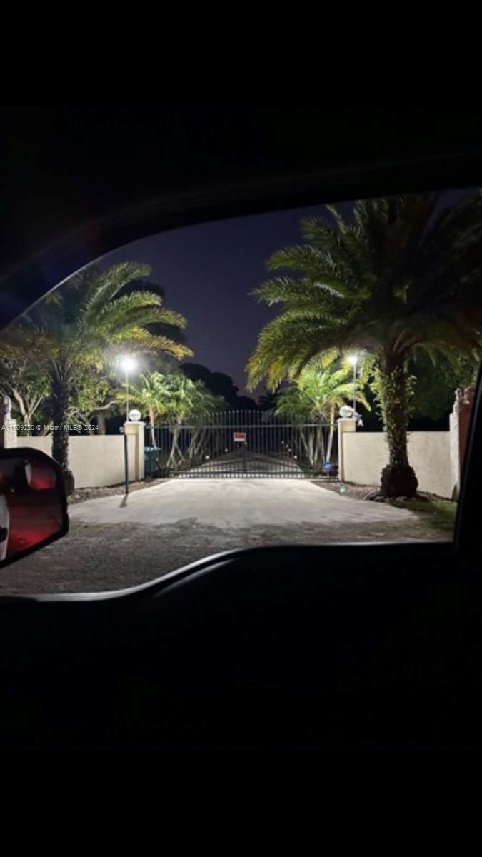 19261 SW 190th St, Miami, Florida 33187, 3 Bedrooms Bedrooms, 3 Rooms Rooms,2 BathroomsBathrooms,Residential,For Sale,19261 SW 190th St,A11509220