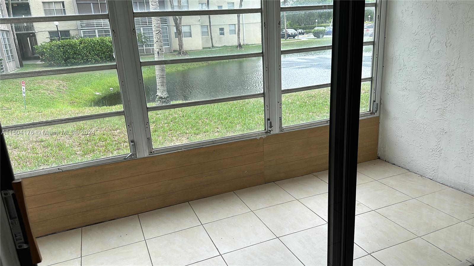 1810 N Lauderdale Ave 2102, North Lauderdale, Florida 33068, 2 Bedrooms Bedrooms, ,2 BathroomsBathrooms,Residential,For Sale,1810 N Lauderdale Ave 2102,A11504176