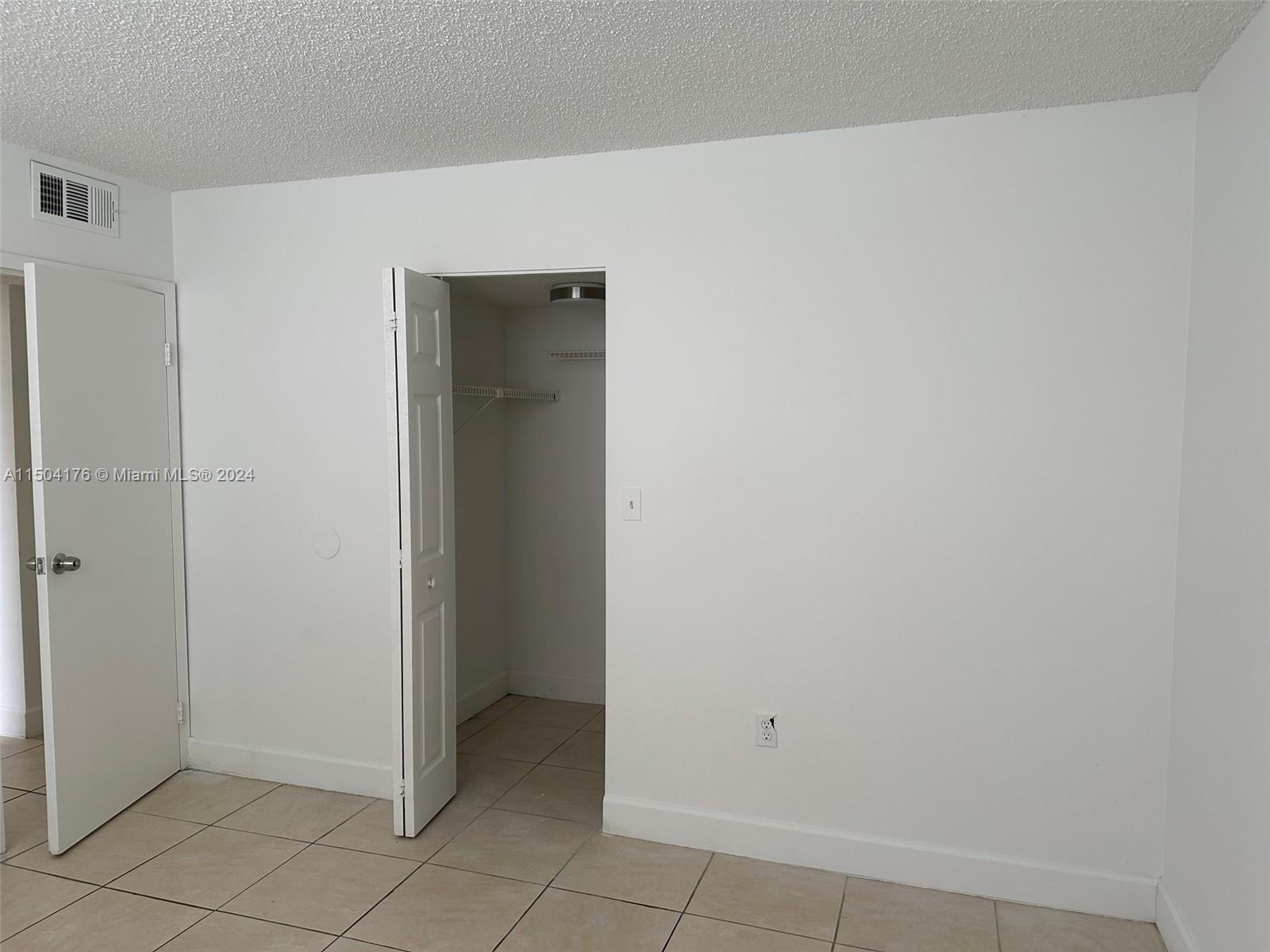 1810 N Lauderdale Ave 2102, North Lauderdale, Florida 33068, 2 Bedrooms Bedrooms, ,2 BathroomsBathrooms,Residential,For Sale,1810 N Lauderdale Ave 2102,A11504176