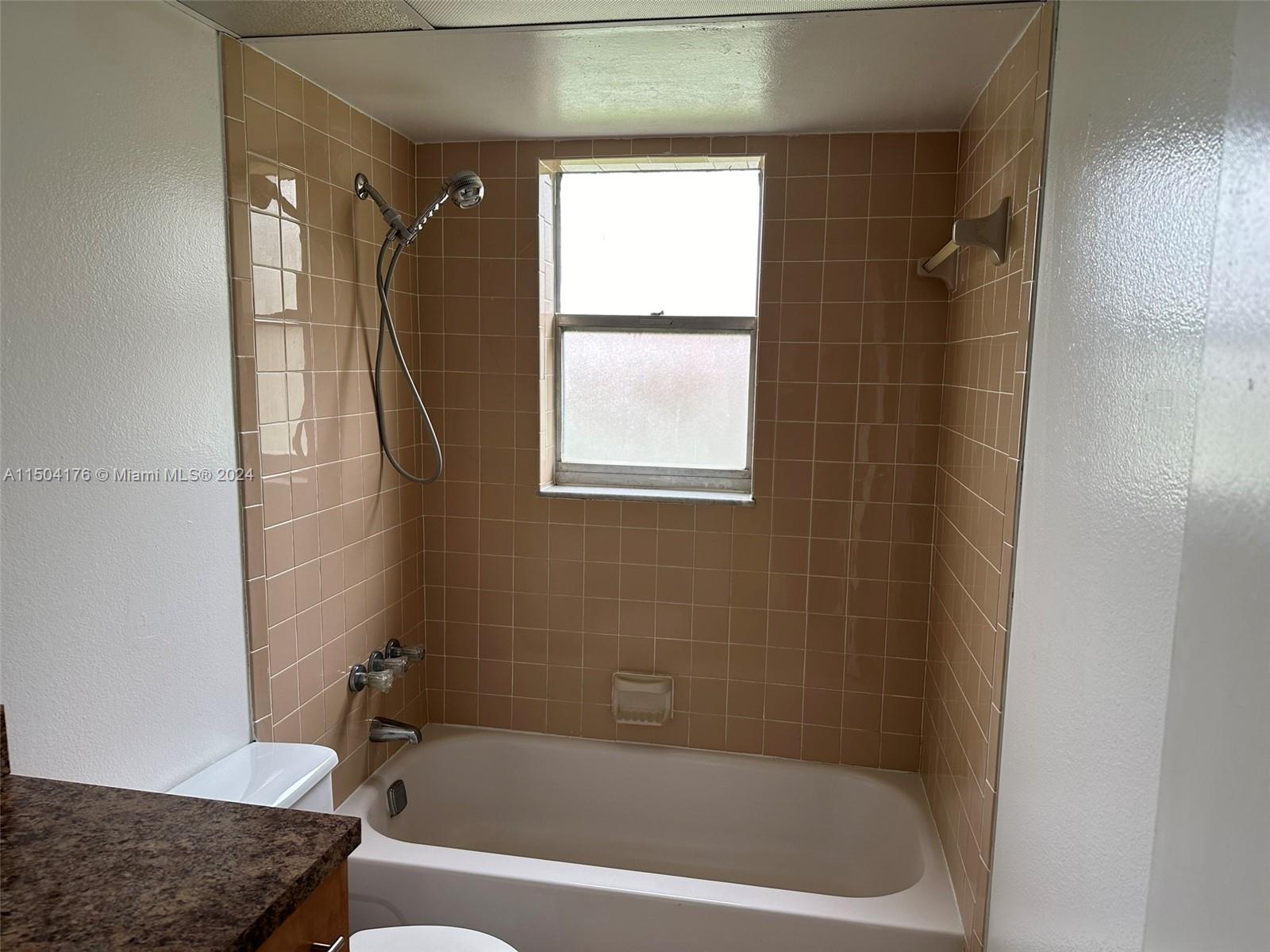 1810 N Lauderdale Ave 2102, North Lauderdale, Florida 33068, 2 Bedrooms Bedrooms, ,2 BathroomsBathrooms,Residential,For Sale,1810 N Lauderdale Ave 2102,A11504176