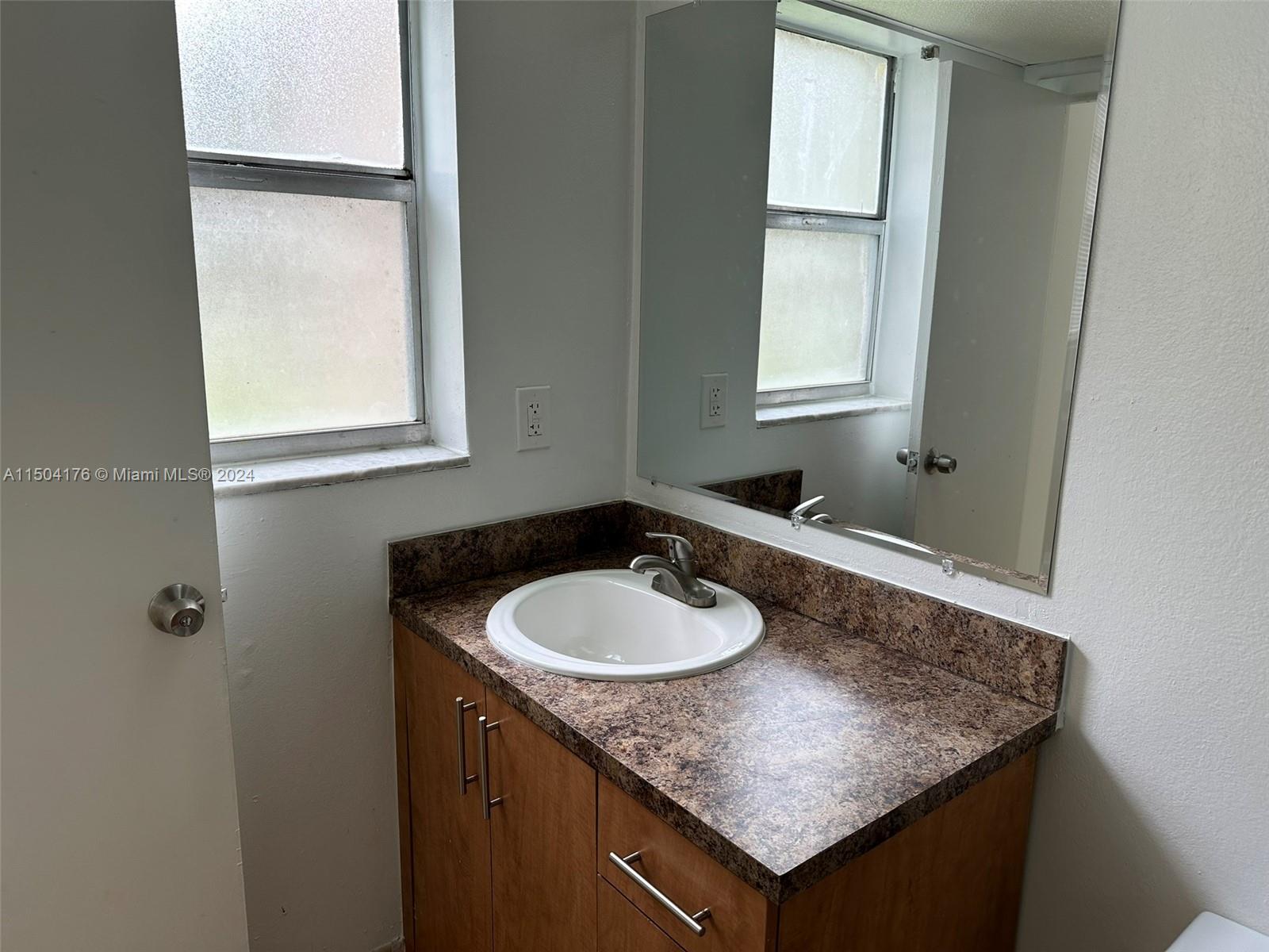 1810 N Lauderdale Ave 2102, North Lauderdale, Florida 33068, 2 Bedrooms Bedrooms, ,2 BathroomsBathrooms,Residential,For Sale,1810 N Lauderdale Ave 2102,A11504176