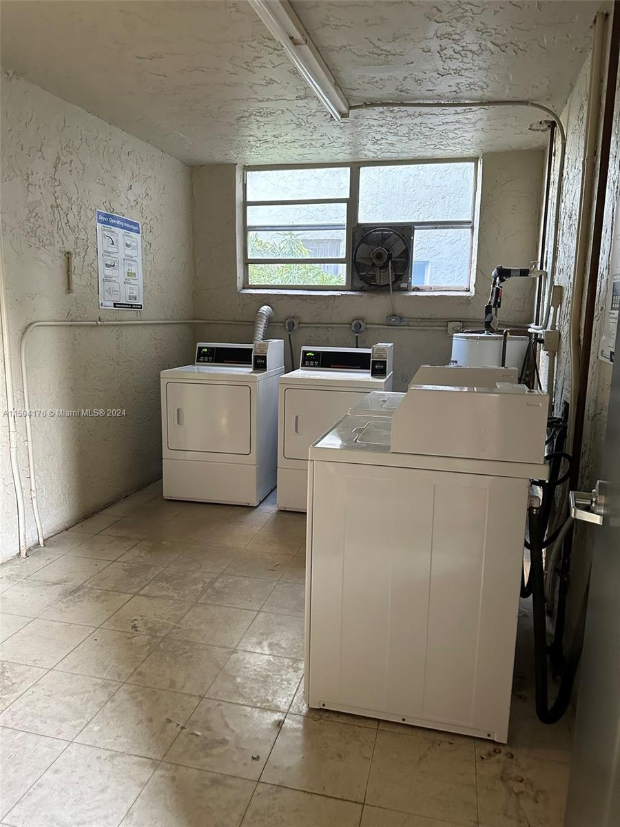 1810 N Lauderdale Ave 2102, North Lauderdale, Florida 33068, 2 Bedrooms Bedrooms, ,2 BathroomsBathrooms,Residential,For Sale,1810 N Lauderdale Ave 2102,A11504176