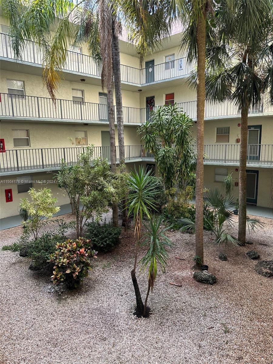 1810 N Lauderdale Ave 2102, North Lauderdale, Florida 33068, 2 Bedrooms Bedrooms, ,2 BathroomsBathrooms,Residential,For Sale,1810 N Lauderdale Ave 2102,A11504176