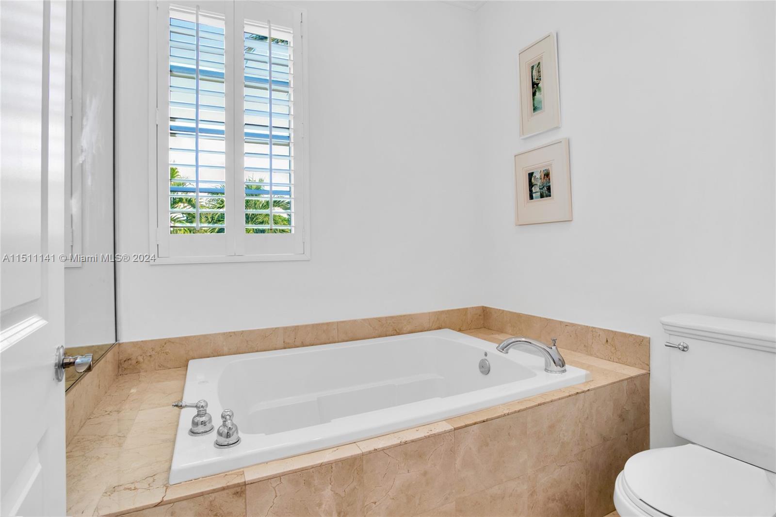 1123 Campo Sano Ave 2, Coral Gables, Florida 33146, 3 Bedrooms Bedrooms, ,2 BathroomsBathrooms,Residential,For Sale,1123 Campo Sano Ave 2,A11511141