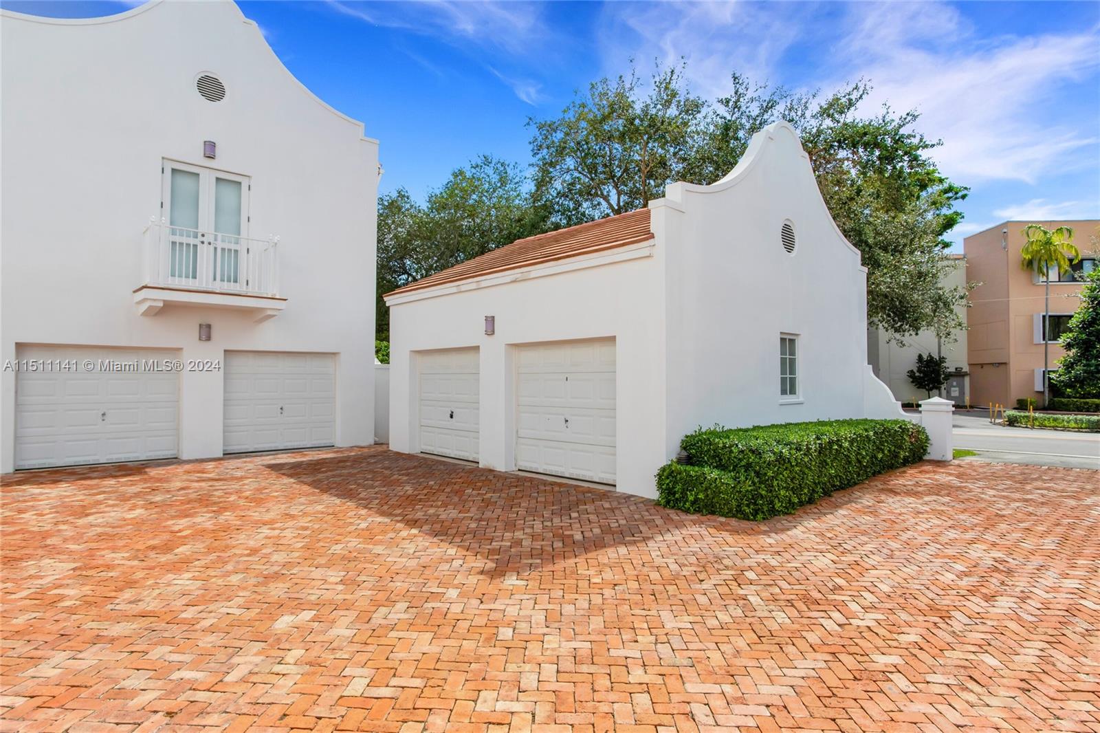 1123 Campo Sano Ave 2, Coral Gables, Florida 33146, 3 Bedrooms Bedrooms, ,2 BathroomsBathrooms,Residential,For Sale,1123 Campo Sano Ave 2,A11511141