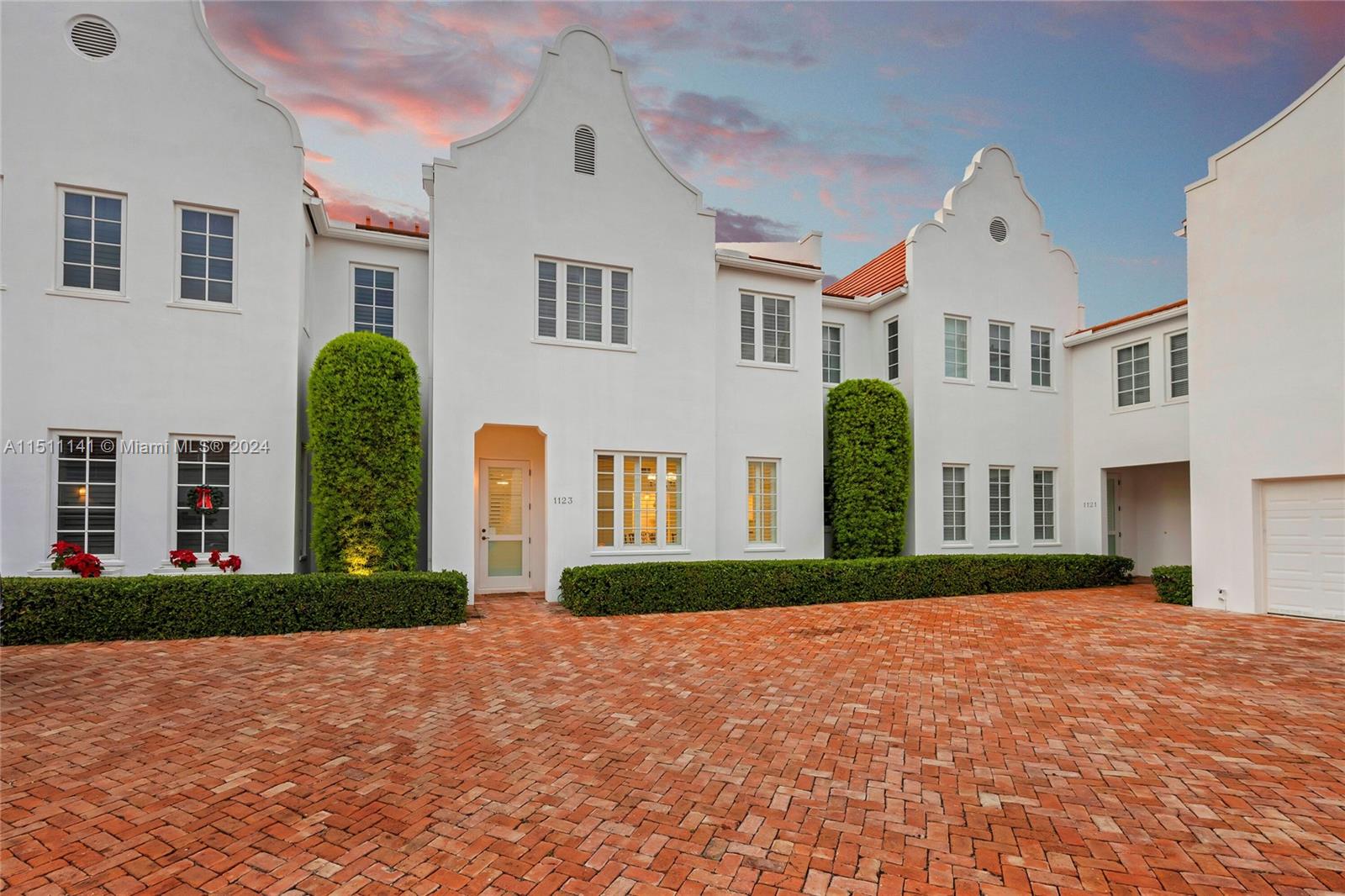 1123 Campo Sano Ave 2, Coral Gables, Florida 33146, 3 Bedrooms Bedrooms, ,2 BathroomsBathrooms,Residential,For Sale,1123 Campo Sano Ave 2,A11511141