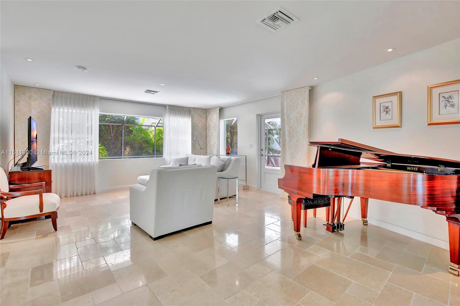 335 Harbor Dr, Key Biscayne, FL, 33149 United States, 4 Bedrooms Bedrooms, ,3 BathroomsBathrooms,Residential,For Sale,Harbor Dr,A11511200