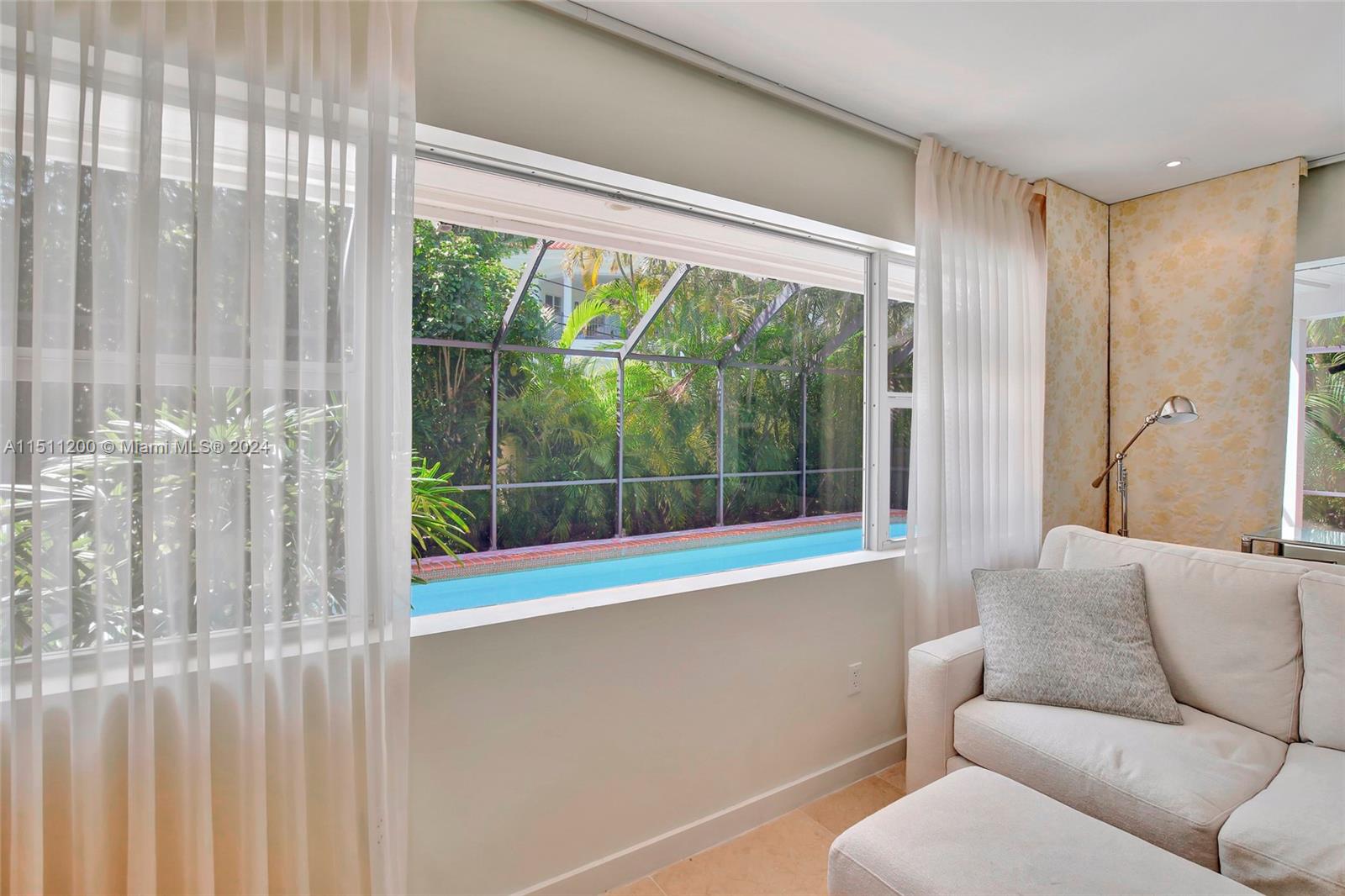 335 Harbor Dr, Key Biscayne, FL, 33149 United States, 4 Bedrooms Bedrooms, ,3 BathroomsBathrooms,Residential,For Sale,Harbor Dr,A11511200