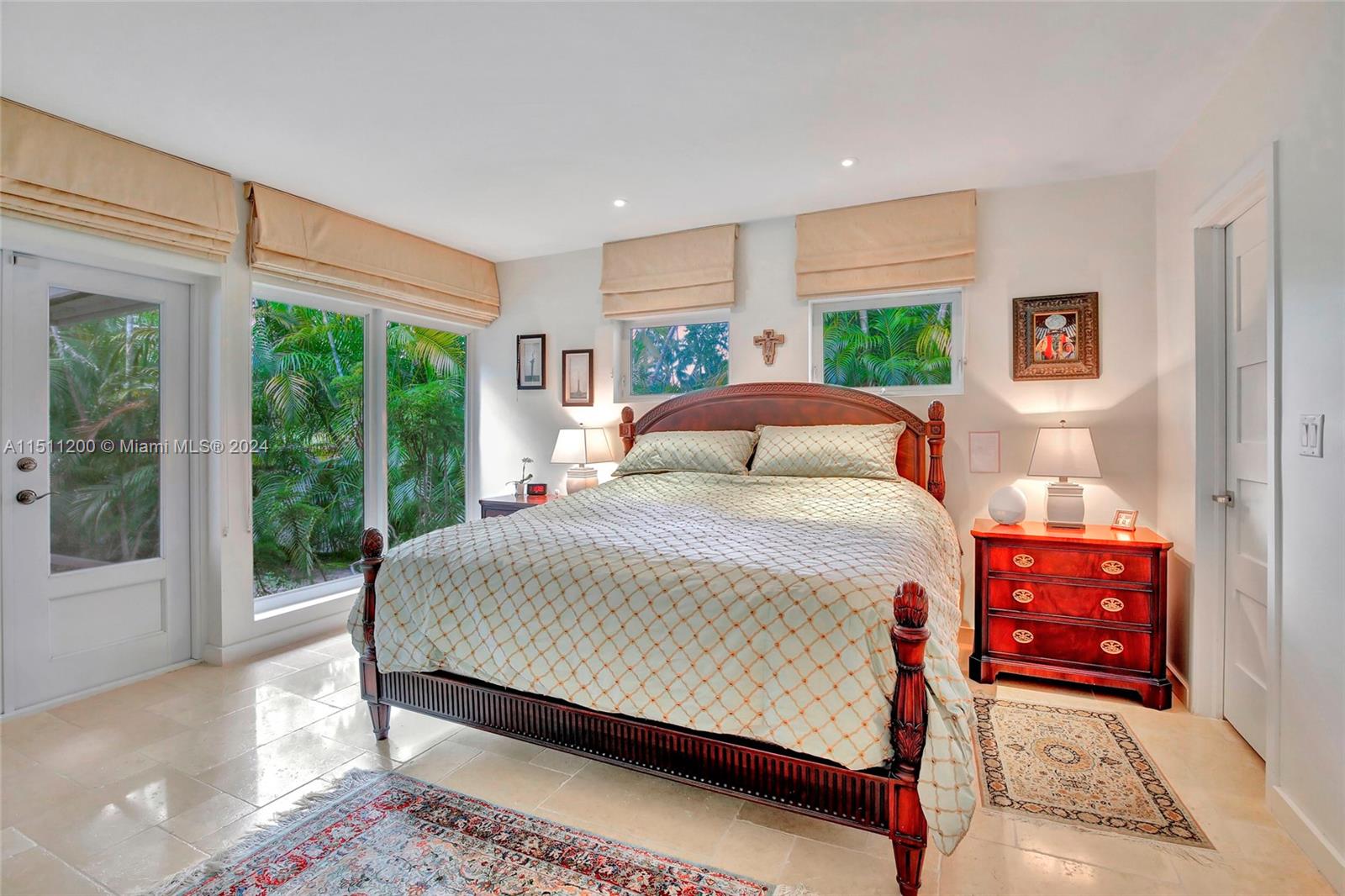 335 Harbor Dr, Key Biscayne, FL, 33149 United States, 4 Bedrooms Bedrooms, ,3 BathroomsBathrooms,Residential,For Sale,Harbor Dr,A11511200