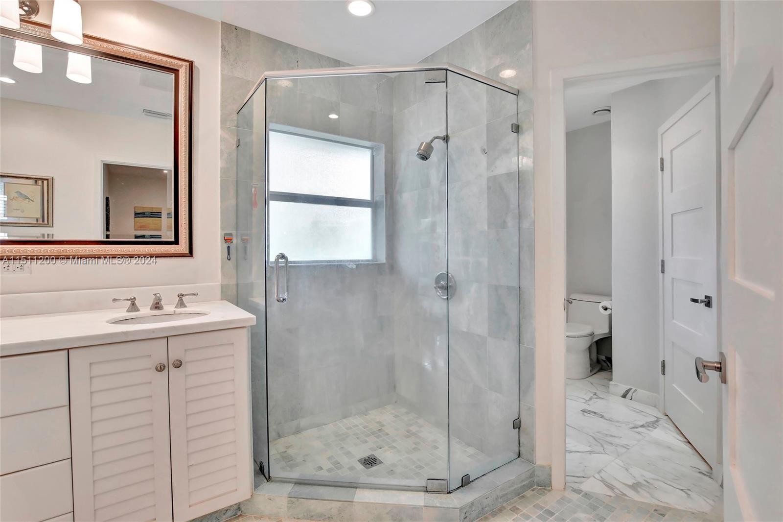 335 Harbor Dr, Key Biscayne, FL, 33149 United States, 4 Bedrooms Bedrooms, ,3 BathroomsBathrooms,Residential,For Sale,Harbor Dr,A11511200