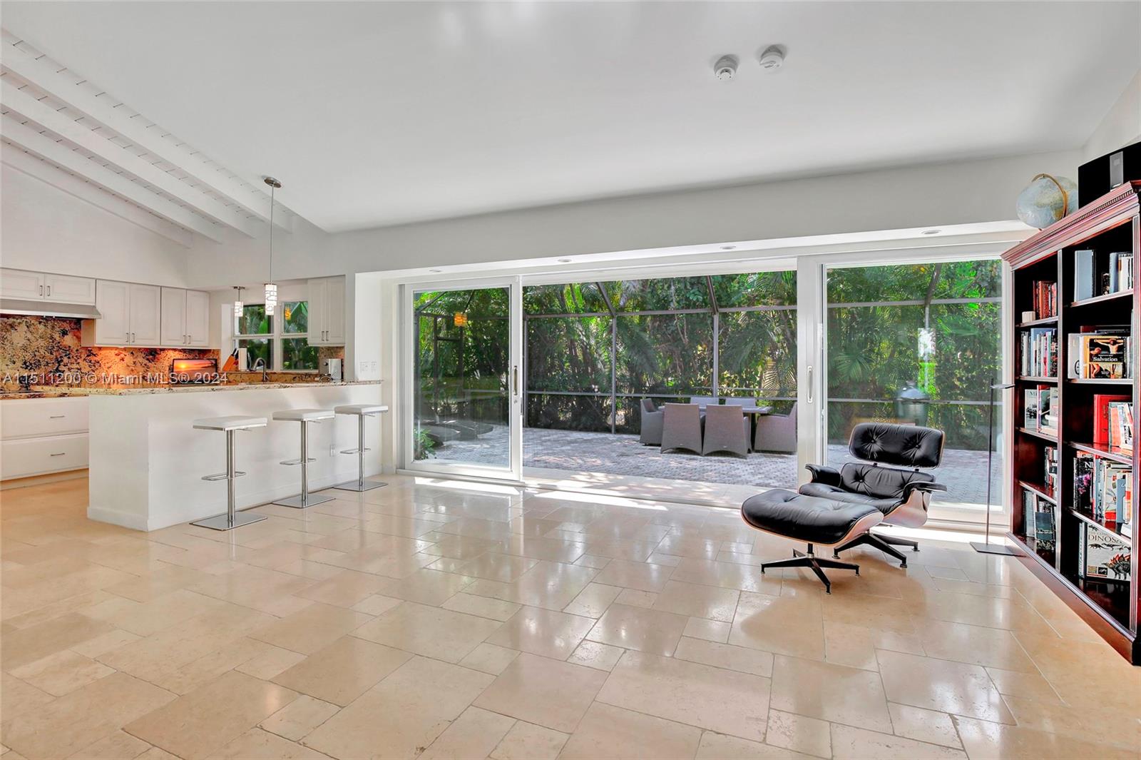 335 Harbor Dr, Key Biscayne, FL, 33149 United States, 4 Bedrooms Bedrooms, ,3 BathroomsBathrooms,Residential,For Sale,Harbor Dr,A11511200