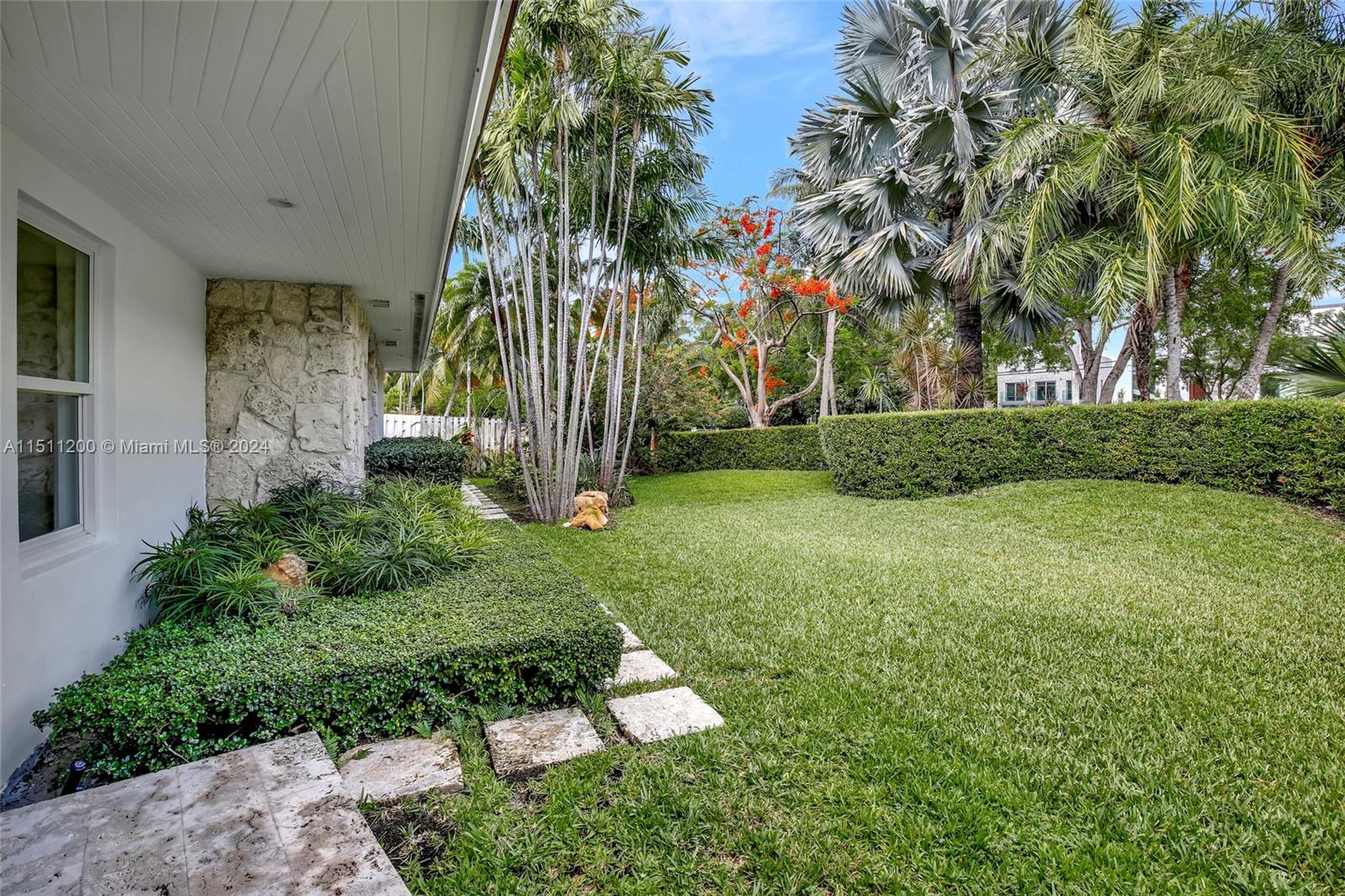 335 Harbor Dr, Key Biscayne, FL, 33149 United States, 4 Bedrooms Bedrooms, ,3 BathroomsBathrooms,Residential,For Sale,Harbor Dr,A11511200