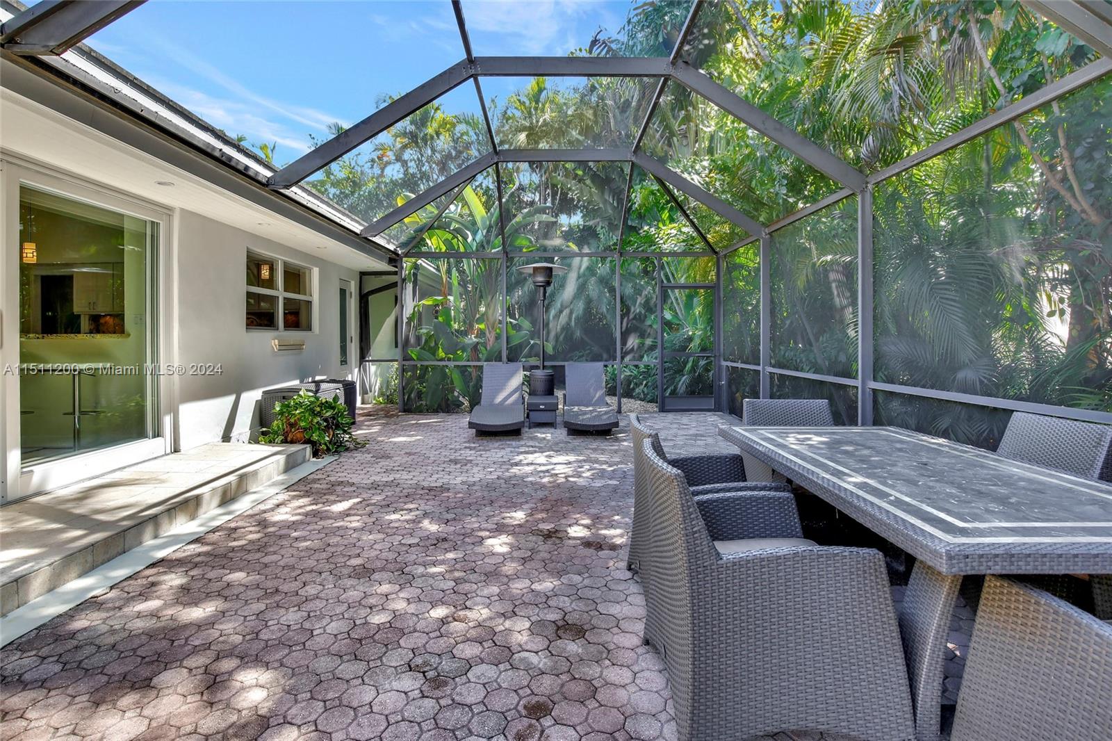 335 Harbor Dr, Key Biscayne, FL, 33149 United States, 4 Bedrooms Bedrooms, ,3 BathroomsBathrooms,Residential,For Sale,Harbor Dr,A11511200
