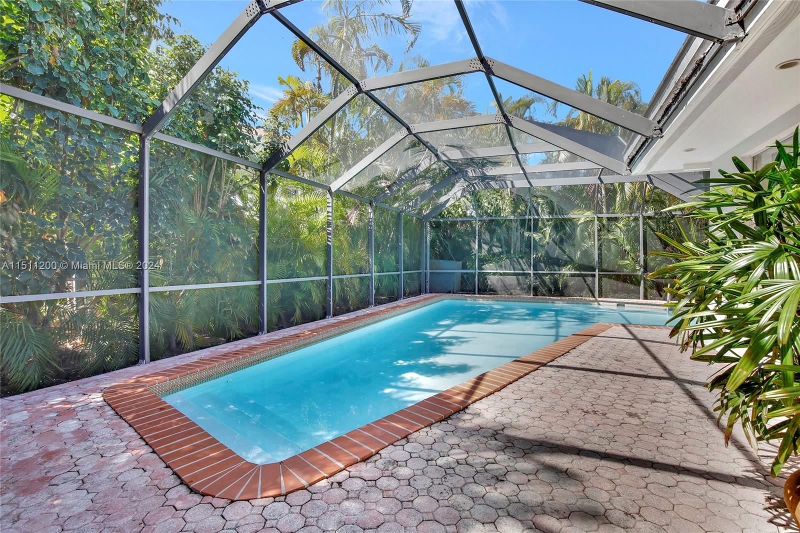 335 Harbor Dr, Key Biscayne, FL, 33149 United States, 4 Bedrooms Bedrooms, ,3 BathroomsBathrooms,Residential,For Sale,Harbor Dr,A11511200