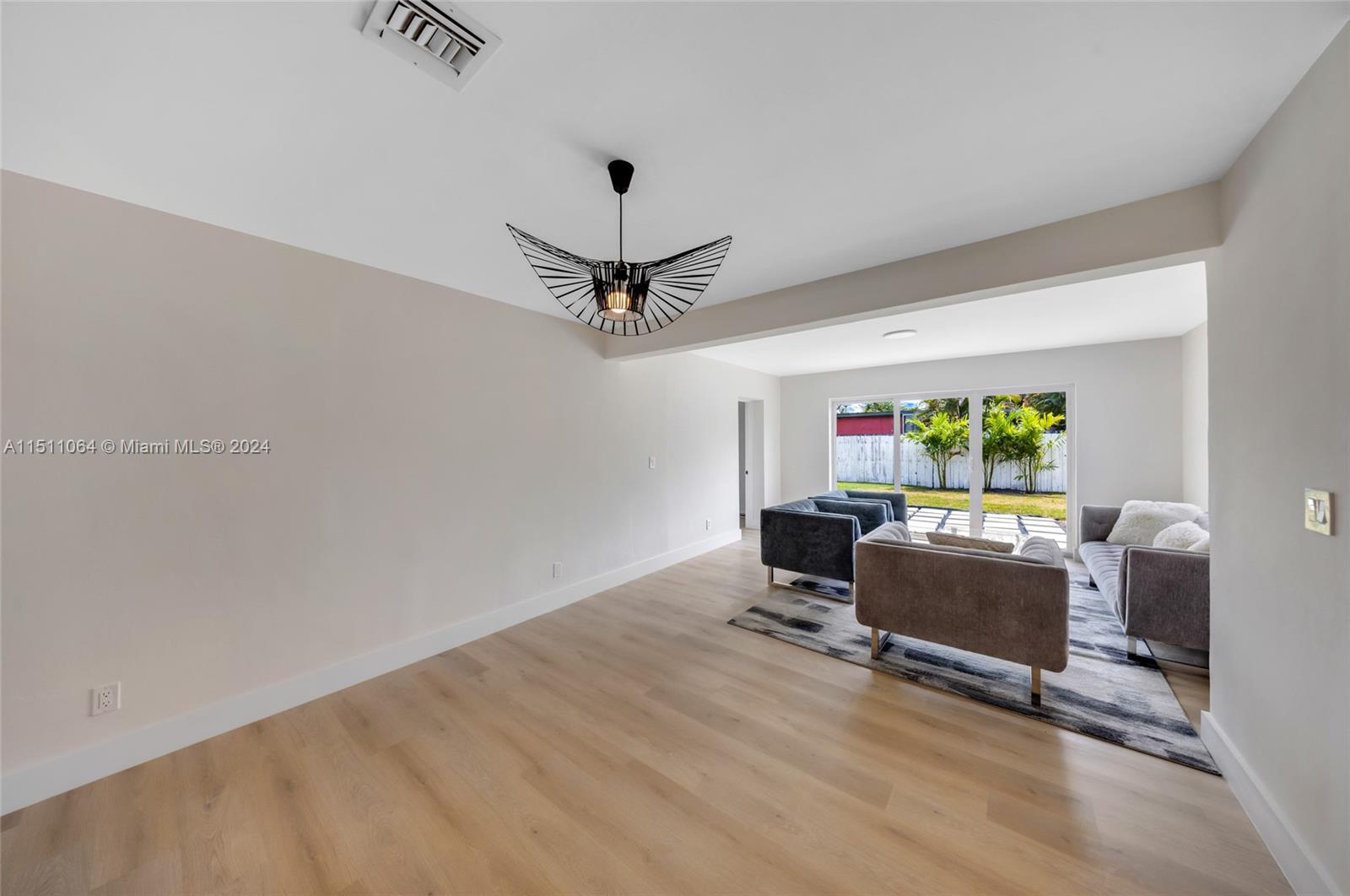 3718 Taft Steet, Hollywood, Florida 33021, 4 Bedrooms Bedrooms, ,2 BathroomsBathrooms,Residentiallease,For Rent,3718 Taft Steet,A11511064