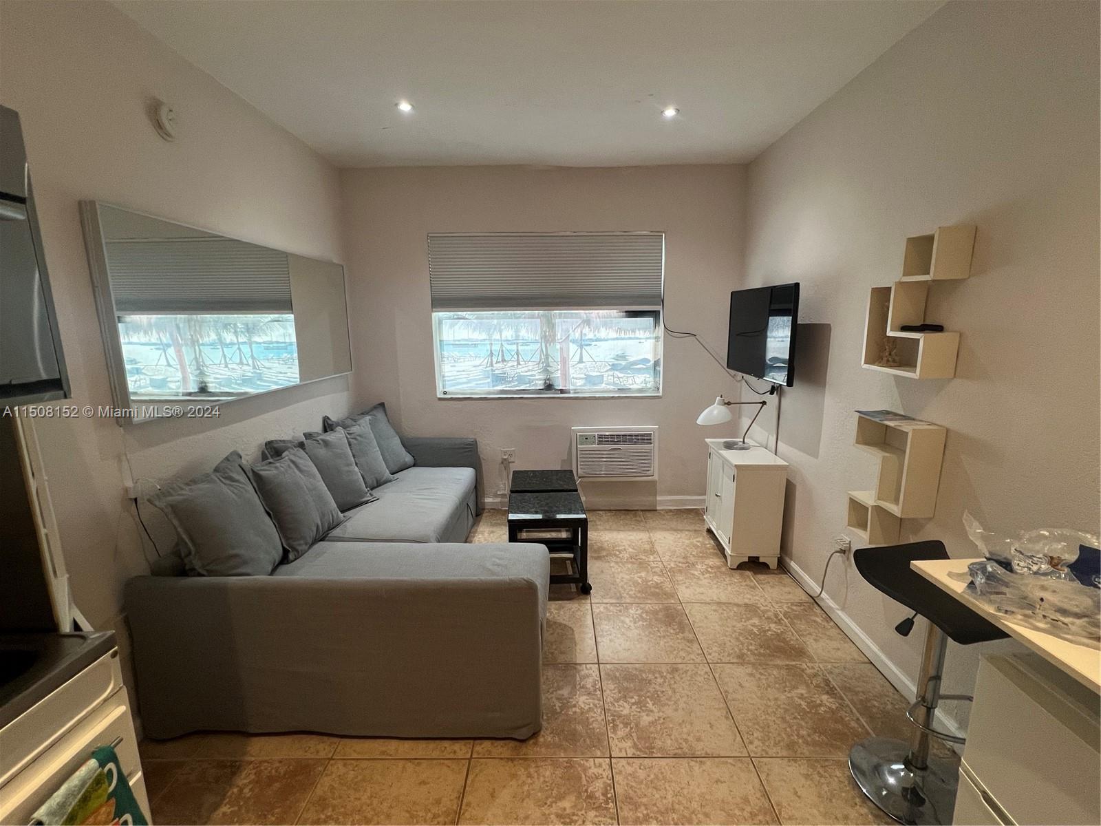 Miami Beach, Florida 33140, ,1 BathroomBathrooms,Residentiallease,For Rent,A11508152