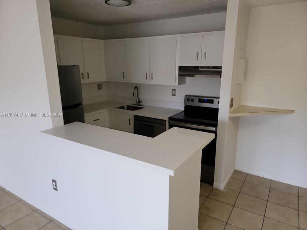 7210 NW 179th St 202, Hialeah, Florida 33015, 2 Bedrooms Bedrooms, ,1 BathroomBathrooms,Residential,For Sale,7210 NW 179th St 202,A11507437